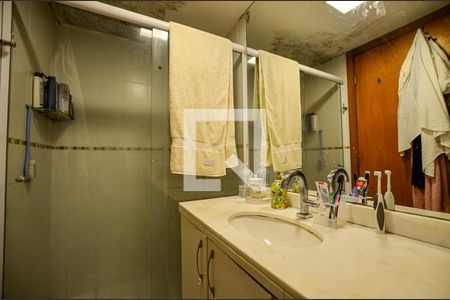 Apartamento à venda com 120m², 3 quartos e 2 vagasBanheiro 