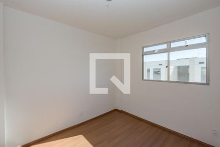 Quarto 1 de apartamento para alugar com 2 quartos, 47m² em João Pinheiro, Belo Horizonte