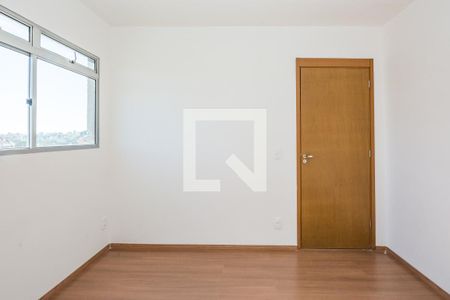 Quarto 1 de apartamento para alugar com 2 quartos, 47m² em João Pinheiro, Belo Horizonte