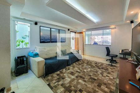 Sala de casa à venda com 3 quartos, 190m² em Rudge Ramos, São Bernardo do Campo