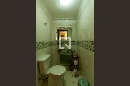 Casa à venda com 240m², 3 quartos e 2 vagasLavabo