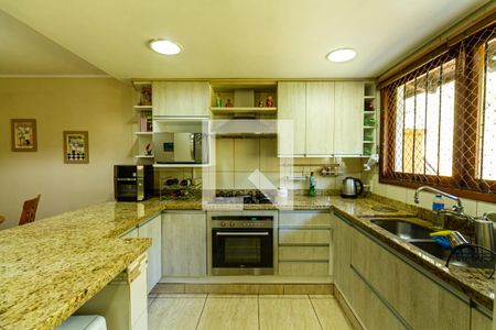 Casa à venda com 240m², 3 quartos e 2 vagasCozinha