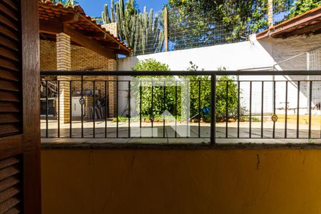 Casa à venda com 240m², 3 quartos e 2 vagasVista