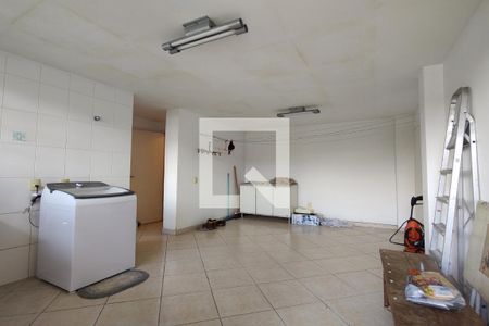 Casa de condomínio à venda com 407m², 3 quartos e 2 vagasLavanderia