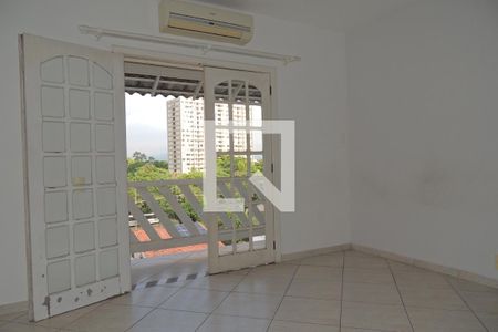 Casa de condomínio à venda com 407m², 3 quartos e 2 vagasQuarto 1