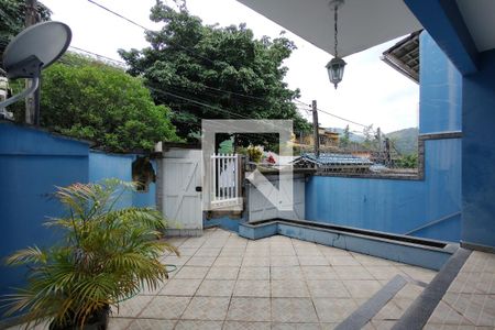Casa de condomínio à venda com 407m², 3 quartos e 2 vagasFachada Frente