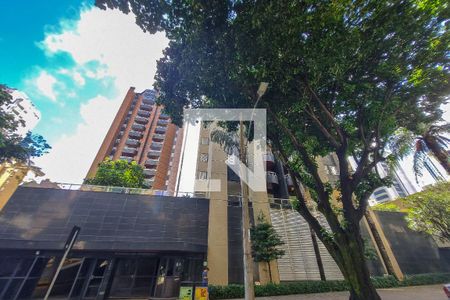 Apartamento para alugar com 90m², 3 quartos e 2 vagasFachada