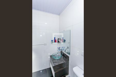 Casa à venda com 125m², 4 quartos e 2 vagas Casa à venda com 125m², 4 quartos e 2 vagasBanheiro suite 1