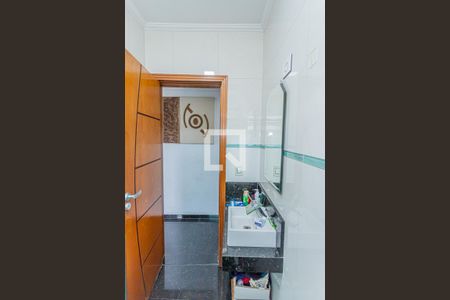 Casa à venda com 125m², 4 quartos e 2 vagas Casa à venda com 125m², 4 quartos e 2 vagasBanheiro