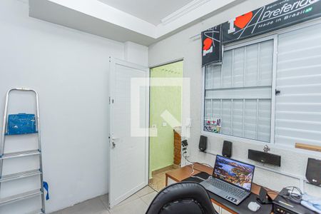 Casa à venda com 125m², 4 quartos e 2 vagas Casa à venda com 125m², 4 quartos e 2 vagasSuite 2