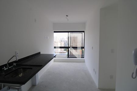 Sala e cozinha  de apartamento para alugar com 2 quartos, 39m² em Vila Pompéia, São Paulo