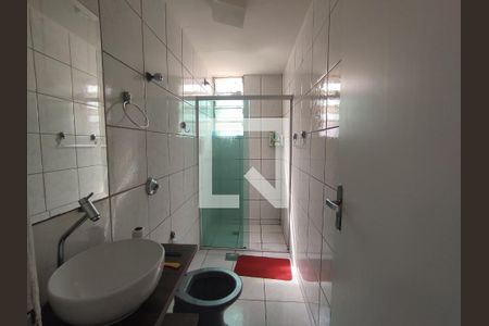 Banheiro  de apartamento à venda com 2 quartos, 75m² em Fonte Grande, Contagem