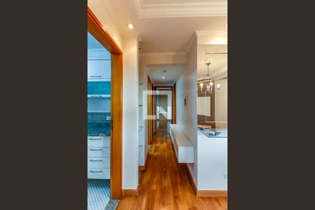 Corredor de apartamento à venda com 3 quartos, 88m² em Parque Sao Domingos, São Paulo