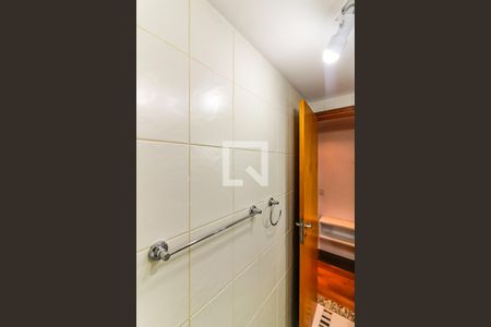 Apartamento à venda com 88m², 3 quartos e 2 vagas Apartamento à venda com 88m², 3 quartos e 2 vagasBanheiro Social