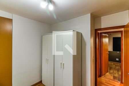 Apartamento à venda com 88m², 3 quartos e 2 vagas Apartamento à venda com 88m², 3 quartos e 2 vagasQuarto 2