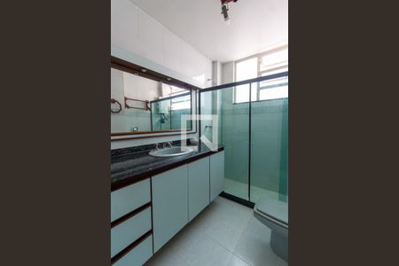 Apartamento à venda com 250m², 4 quartos e 2 vagasBanheiro 2