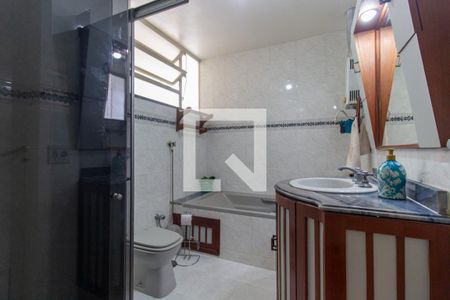 Apartamento à venda com 250m², 4 quartos e 2 vagasBanheiro 1