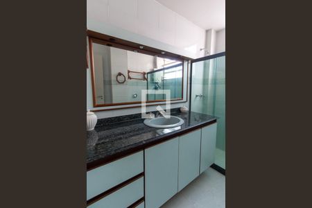 Apartamento à venda com 250m², 4 quartos e 2 vagasBanheiro 2