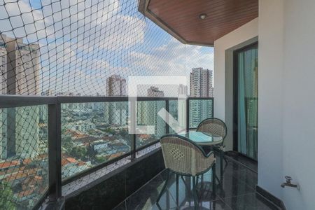 Apartamento à venda com 200m², 3 quartos e 3 vagas Apartamento à venda com 200m², 3 quartos e 3 vagasVaranda 2 Sala