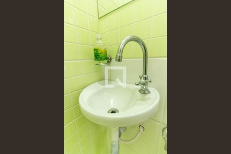 Casa à venda com 185m², 3 quartos e 3 vagas Casa à venda com 185m², 3 quartos e 3 vagasBanheiro 2