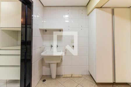 Casa à venda com 185m², 3 quartos e 3 vagas Casa à venda com 185m², 3 quartos e 3 vagasÁrea de Serviço