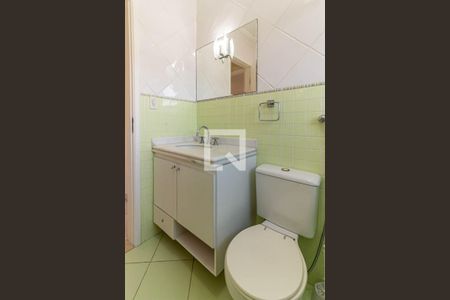 Casa à venda com 185m², 3 quartos e 3 vagas Casa à venda com 185m², 3 quartos e 3 vagasBanheiro 1