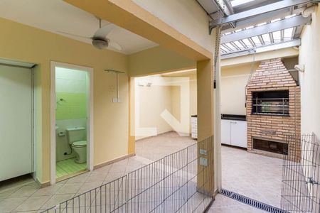 Casa à venda com 185m², 3 quartos e 3 vagas Casa à venda com 185m², 3 quartos e 3 vagasÁrea Externa - Churrasqueira