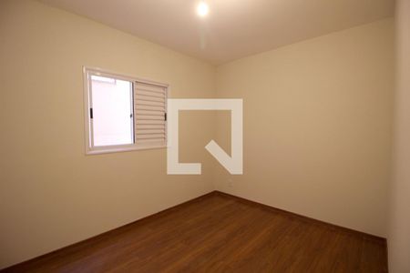 Quarto 2 de apartamento para alugar com 2 quartos, 56m² em Vila Odin, Sorocaba
