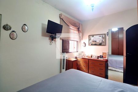 Quarto 1 - Suíte de casa à venda com 3 quartos, 226m² em Campestre, Santo André