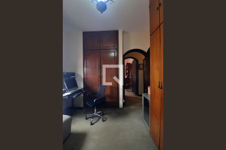 Casa à venda com 226m², 3 quartos e 2 vagasQuarto 3