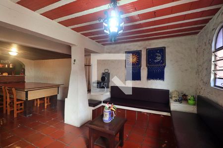 Casa à venda com 226m², 3 quartos e 2 vagasSalão de Festas