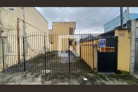 Casa para alugar com 54m², 1 quarto e 1 vaga Casa para alugar com 54m², 1 quarto e 1 vagaFachada