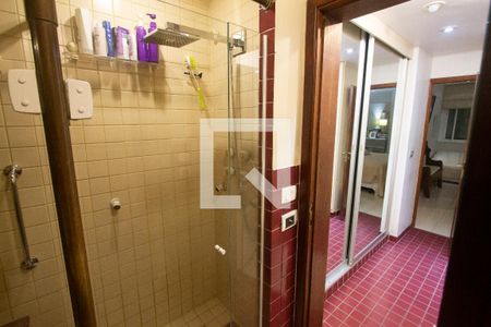 Apartamento à venda com 300m², 5 quartos e 2 vagasBanheiro da Suíte 1