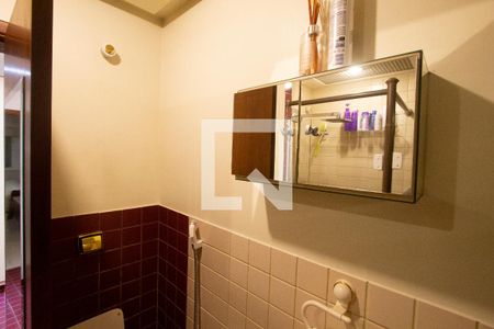 Apartamento à venda com 300m², 5 quartos e 2 vagasBanheiro da Suíte 1