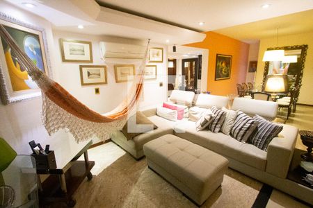 Apartamento à venda com 300m², 5 quartos e 2 vagasSala de TV