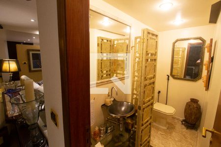 Apartamento à venda com 300m², 5 quartos e 2 vagasLavabo