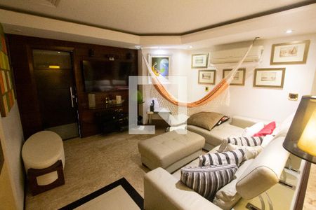 Apartamento à venda com 300m², 5 quartos e 2 vagasSala de TV