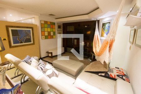 Apartamento à venda com 300m², 5 quartos e 2 vagasSala de TV