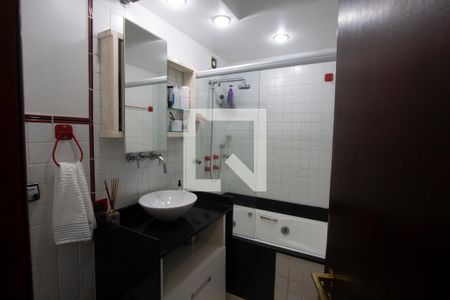 Apartamento à venda com 300m², 5 quartos e 2 vagasBanheiro da Suíte 2