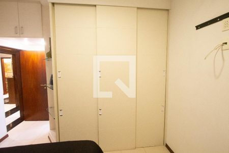 Apartamento à venda com 300m², 5 quartos e 2 vagasQuarto Suíte 2