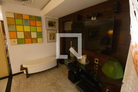 Apartamento à venda com 300m², 5 quartos e 2 vagasSala de TV