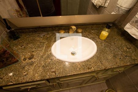 Apartamento à venda com 300m², 5 quartos e 2 vagasBanheiro 1