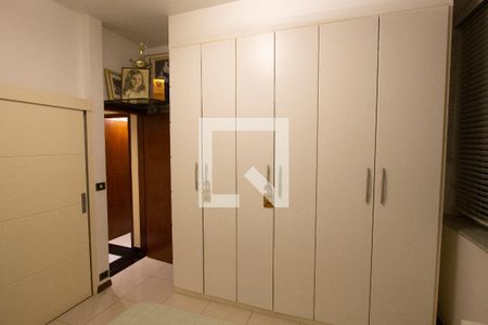 Apartamento à venda com 300m², 5 quartos e 2 vagasQuarto 3