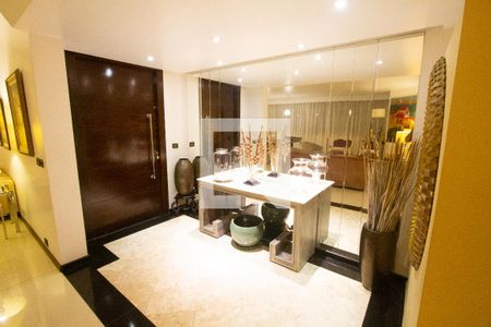 Hall de entrada de apartamento à venda com 5 quartos, 300m² em Copacabana, Rio de Janeiro