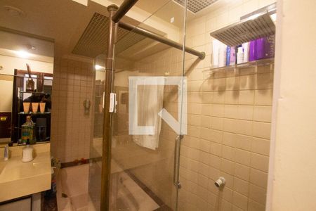 Apartamento à venda com 300m², 5 quartos e 2 vagasBanheiro da Suíte 1