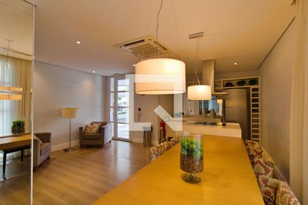 Apartamento para alugar com 85m², 2 quartos e 1 vaga Apartamento para alugar com 85m², 2 quartos e 1 vagaÁrea comum - Salão de festas