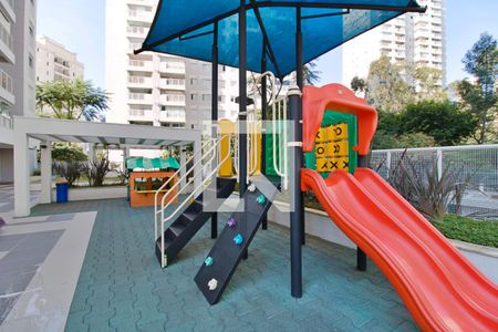 Apartamento para alugar com 85m², 2 quartos e 1 vaga Apartamento para alugar com 85m², 2 quartos e 1 vagaÁrea comum - Playground