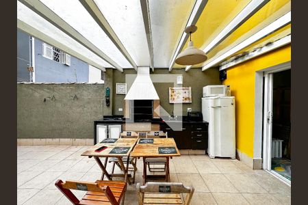 Casa à venda com 198m², 4 quartos e 2 vagasChurrasqueira