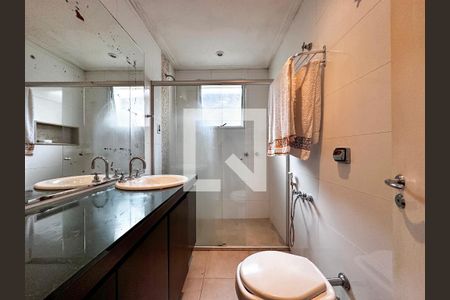 Casa à venda com 198m², 4 quartos e 2 vagasBanheiro Suíte