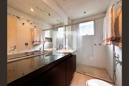 Casa à venda com 198m², 4 quartos e 2 vagasBanheiro Suíte